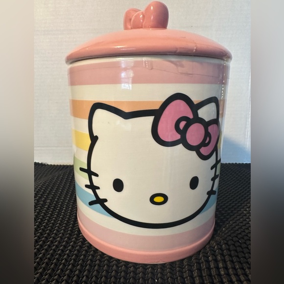 🆕Hello Kitty Ceramic Storage/Cookie Jar - Picture 1 of 10